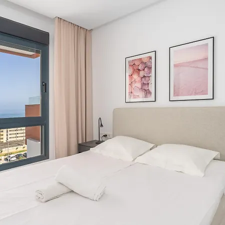 Apartment Stunning Flat In Middel Views El Higueron Gym&pool By Costarentals - Ref 130 *