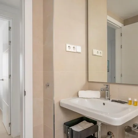 Stunning Flat Gym&pool By Costarentals - Ref 130 *