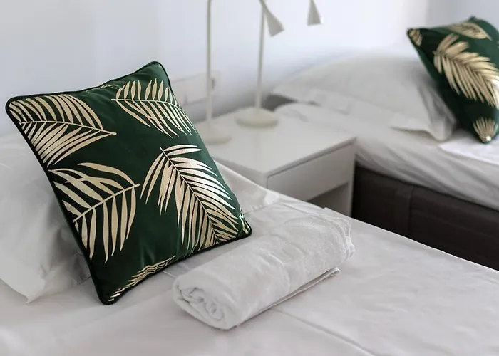 Stunning Flat Gym&pool By Costarentals - Ref 130 *